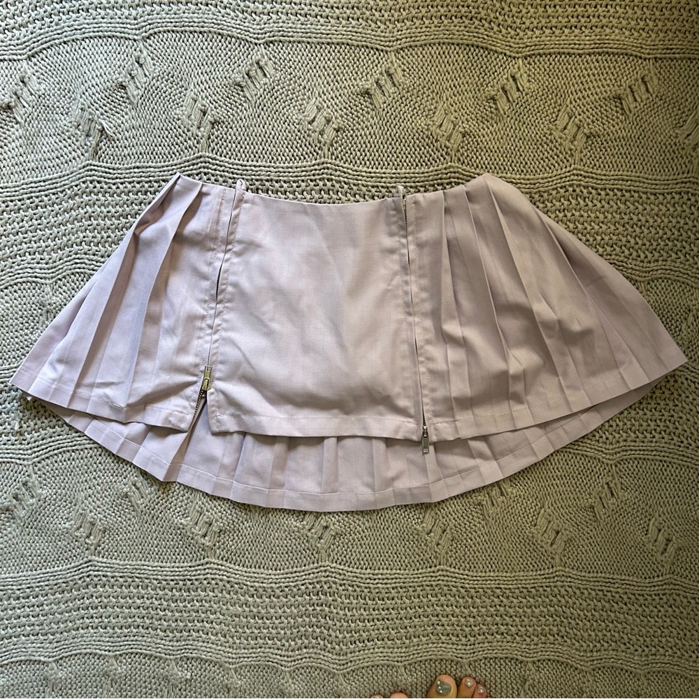 Chic Lavender Pleated Mini Skirt